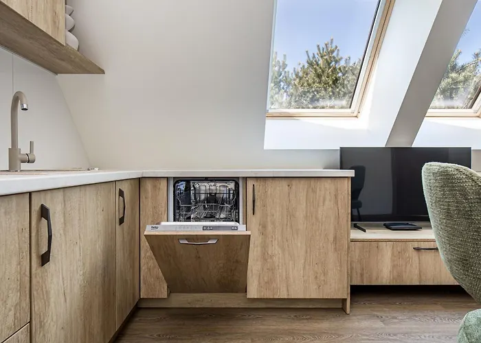 Marselis - By Pailsek Pajury *