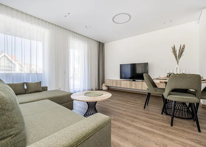 Marselis - By Pailsek Pajury * Паланга