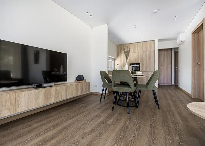 Marselis - By Pailsek Pajury Паланга